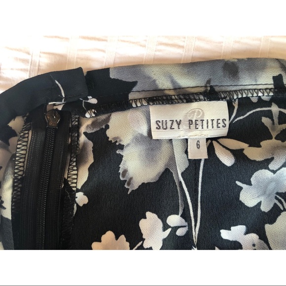 Floral A-Line Flowy Skirt w Closing Button & Zip - Picture 7 of 11